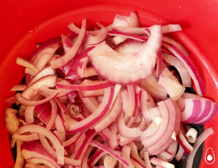 pickled-red-onions